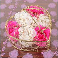 Mydlové ružičky v kovovom košíku (6 ks) rose/biele